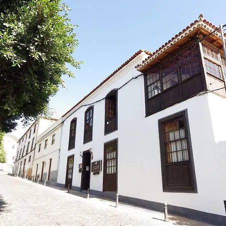 فندق Ziggys Mountain Retreat (adults Only)