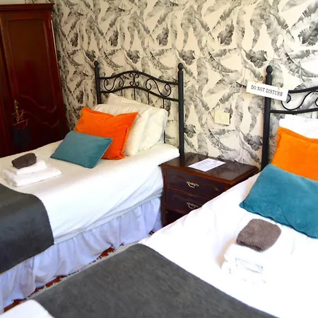 فندق Ziggys Mountain Retreat (adults Only)