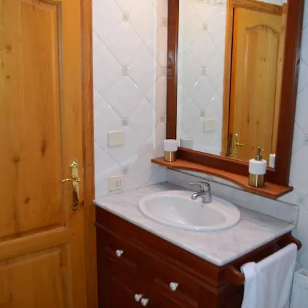 Ziggys Mountain Retreat (adults Only) فيلافلور