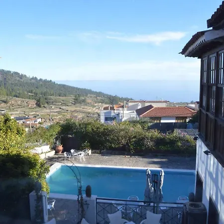 Ziggys Mountain Retreat (adults Only) فندق