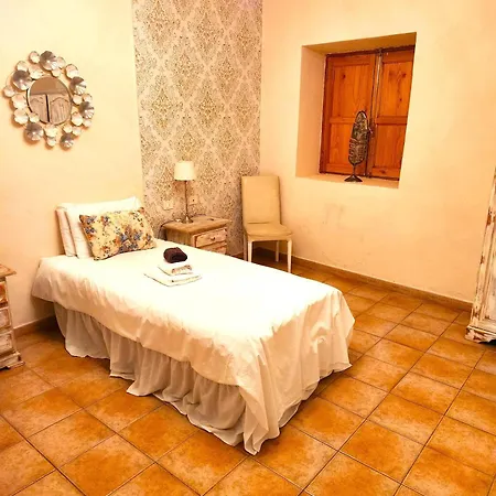 Ziggys Mountain Retreat (adults Only) فندق